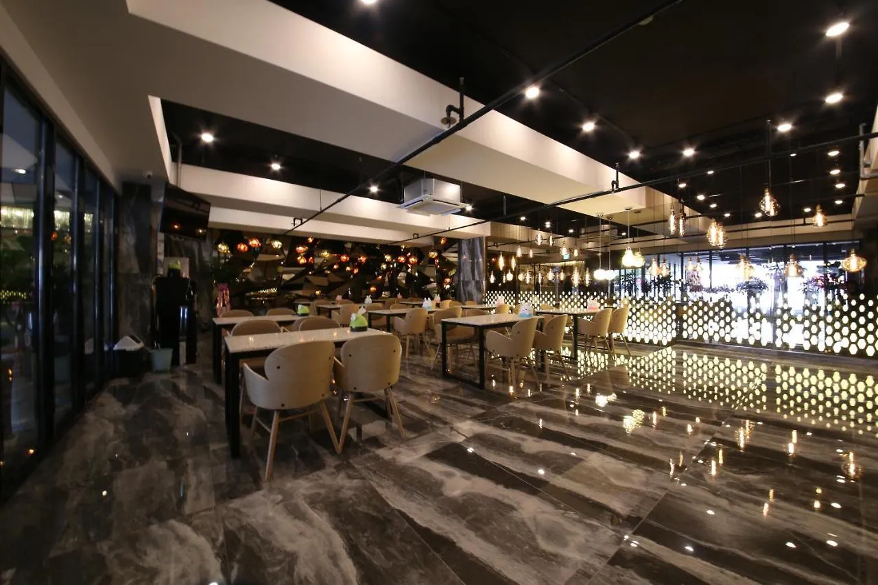 Almond Kids Hotel Gimhae